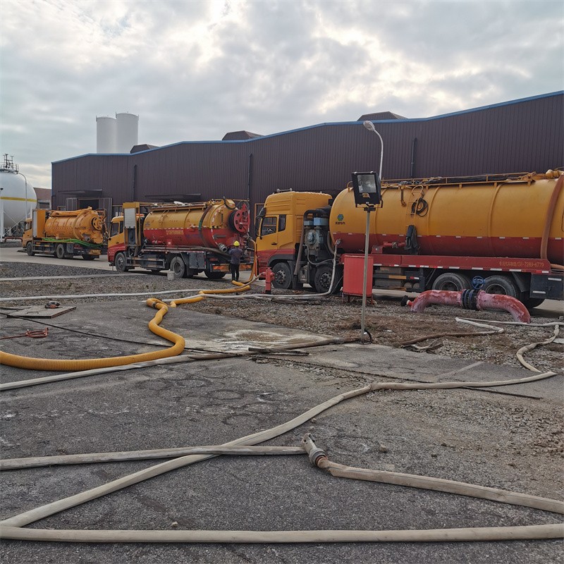 玉树污水池清理