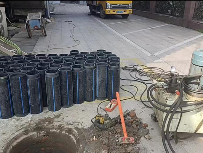 玉树PE置换管厂家 DN315置换管 非开挖管短管置换